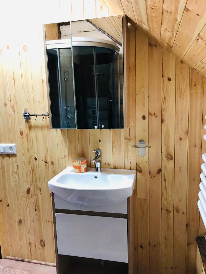 У Віти Котедж4 Synevyrsʼka Polyana Exterior foto